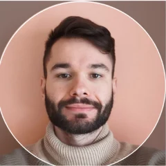 PhDr. Peter Nováček, PhD., zakladateľ Bezúčta